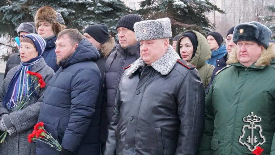 Генерал-майор полиции Дмитрий Пушкин принял участие в церемонии возложения цветов к Вечному огню